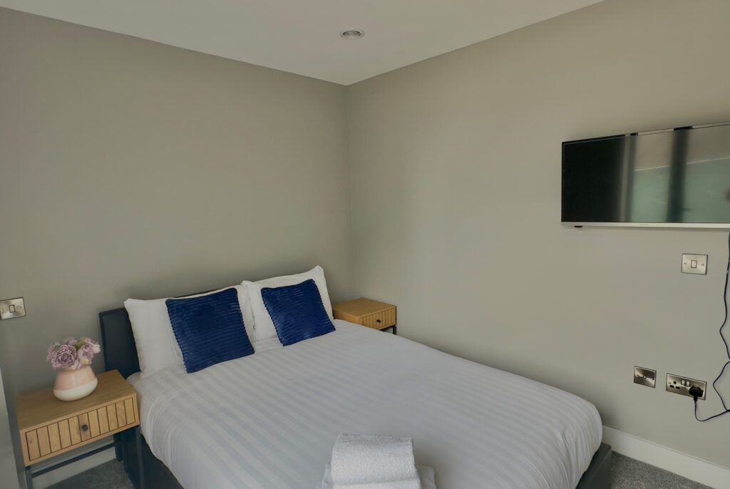 MONARCHS QUAY 2-BEDROOM CORNER UNITS