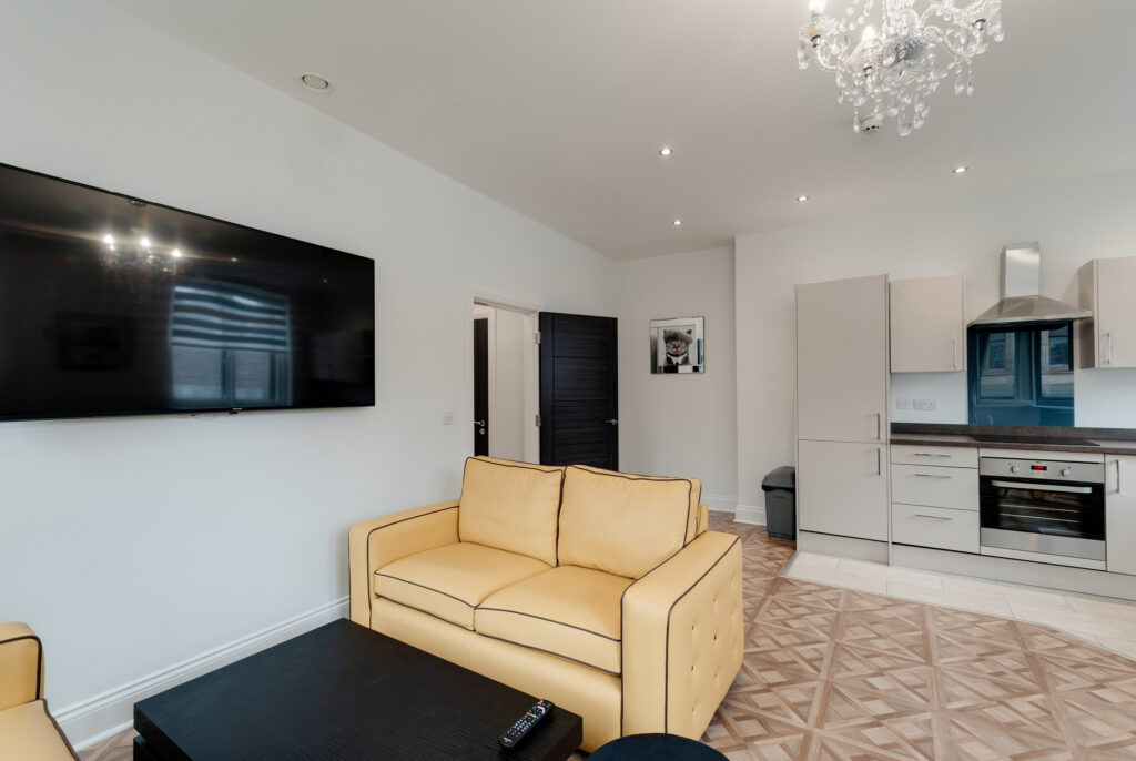 TEMPLE COURT 2-BEDROOM APARTMENT